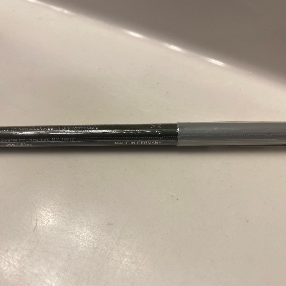 Prestige Smokey Green Eyeliner